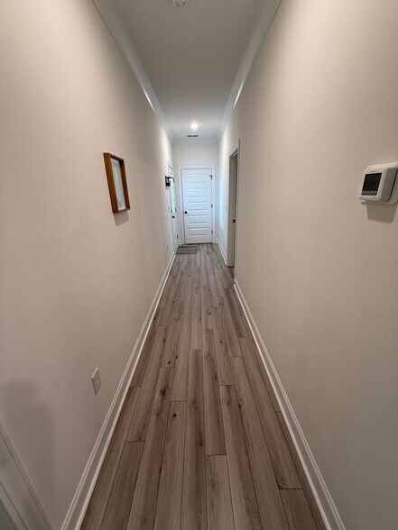 Building Photo - 801 Wayne St