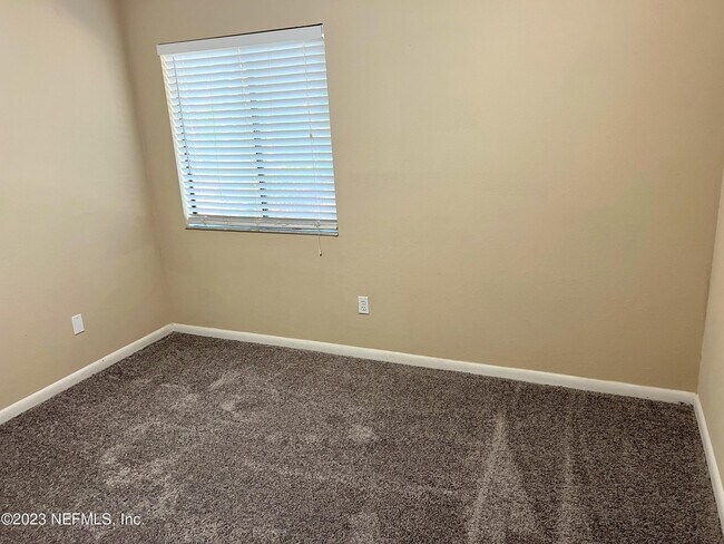 Building Photo - 8160 San Jose Manor Dr E