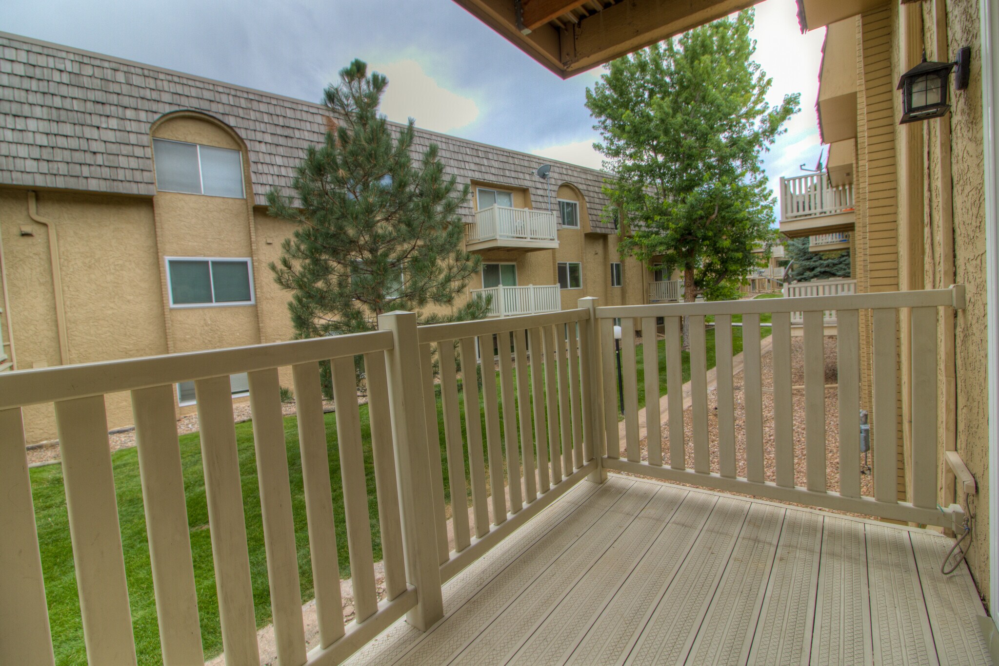 Building Photo - 7665 E Quincy Ave