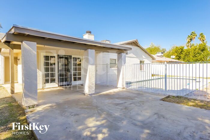 Building Photo - 11637 N 58th Dr