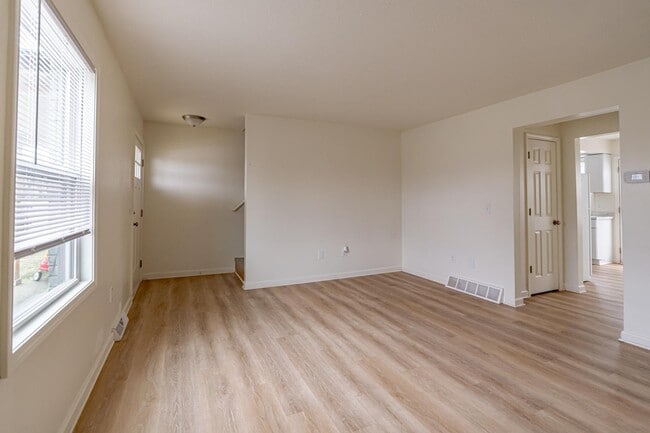 Building Photo - 311 S Atcher St