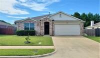 Building Photo - 1401 Dundee Dr