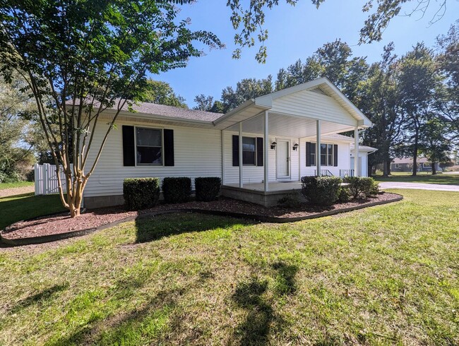 Building Photo - Welcome Home to Harrington: 3-Bedroom Oasi...