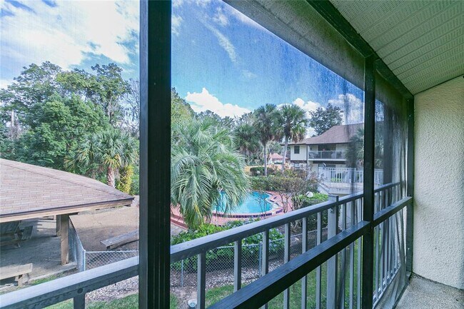 Building Photo - 1547 NE 2nd St