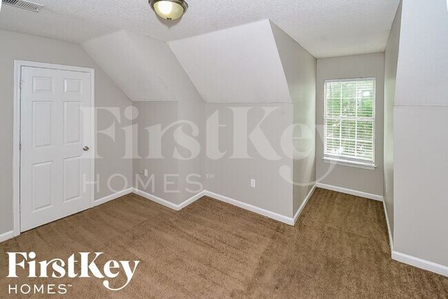 Building Photo - 7481 Fox Trce