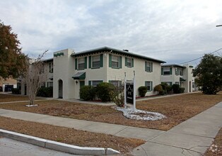 Building Photo - The Carl