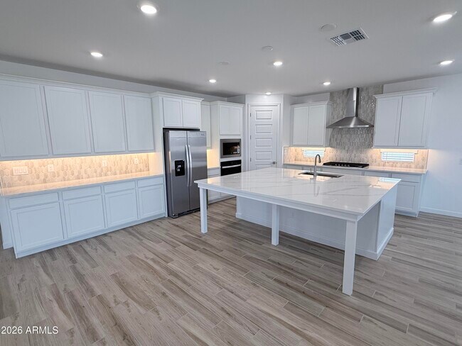 Building Photo - 7022 W Pinnacle Vista Dr