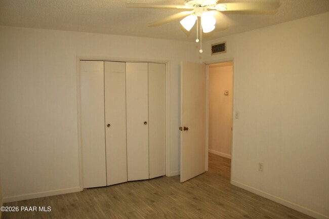 Building Photo - 11014 W Cheryl Dr