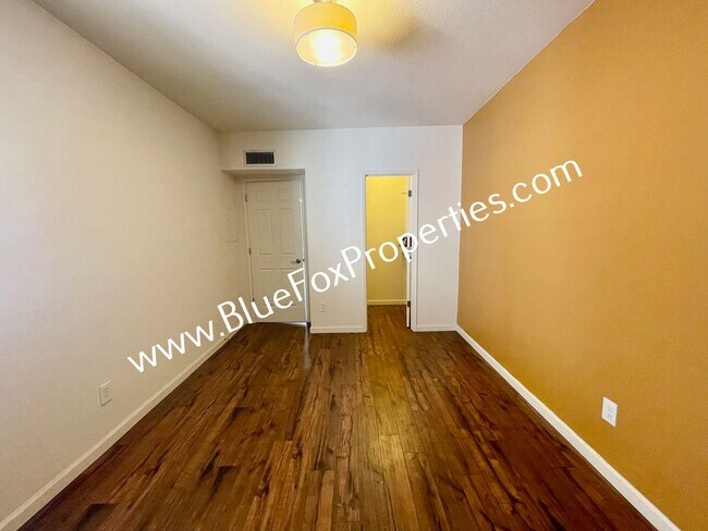 Building Photo - 2898 E Weymouth Cir