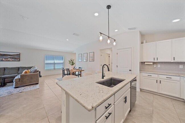 Building Photo - 9018 Sandy Bluffs Circle