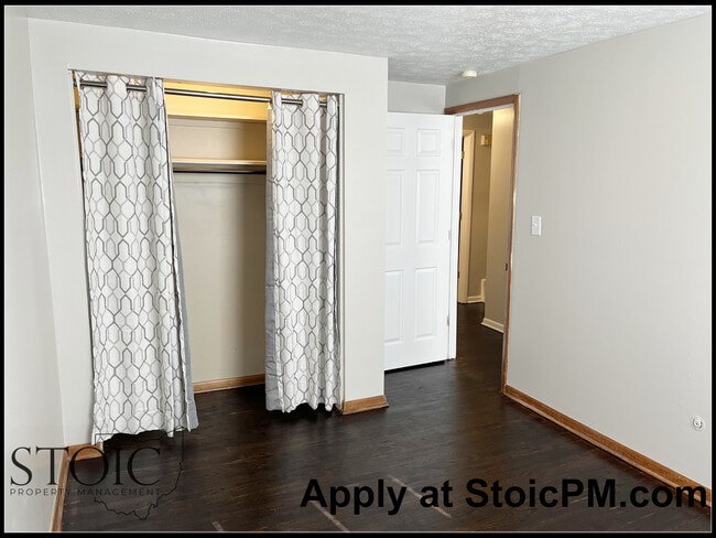 Building Photo - 5270 Carbondale Dr