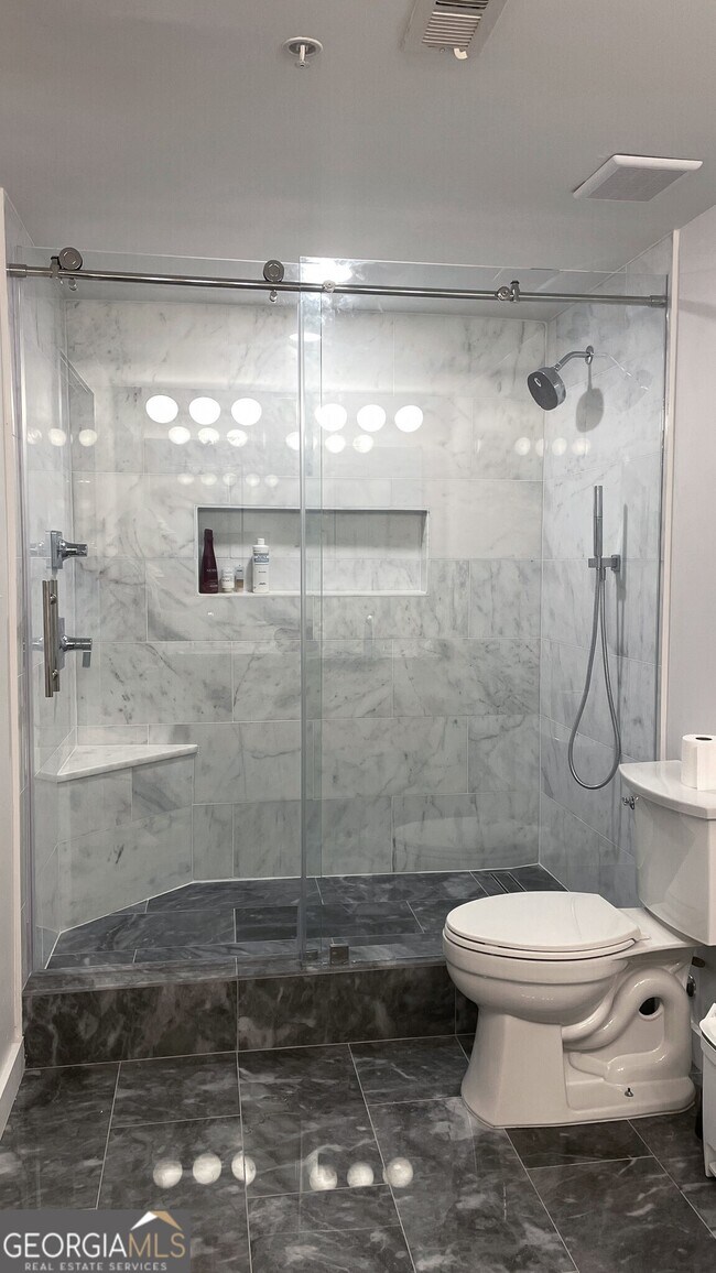 Building Photo - 850 Ralph McGill Blvd NE