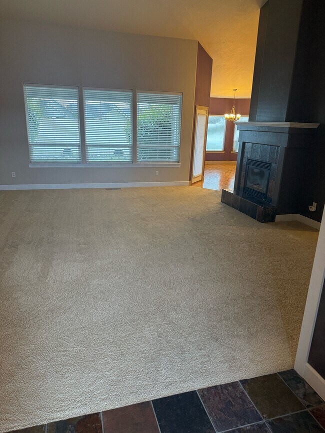 Building Photo - 150 Skyhawk Dr