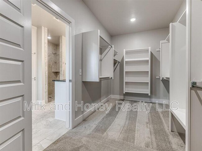 Building Photo - 4308 Luke Ln