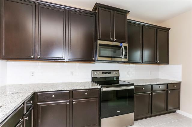 Building Photo - 1421 Park Trails Blvd