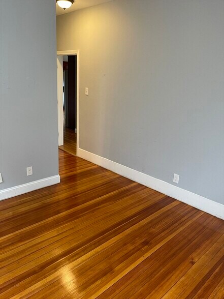 Building Photo - 330 Western Ave