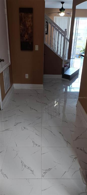 Building Photo - 1211 S Beach Cir