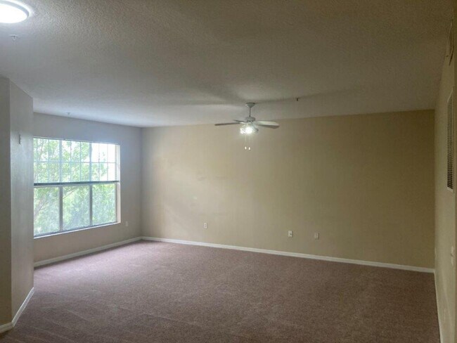 Building Photo - 1 bd / 1 ba in Palms Club Community