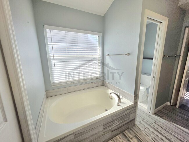 Building Photo - 6135 Wesley Brook Dr