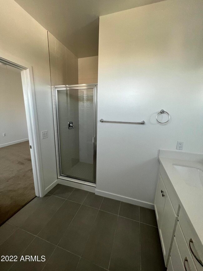 Building Photo - 615 N 6th Ave