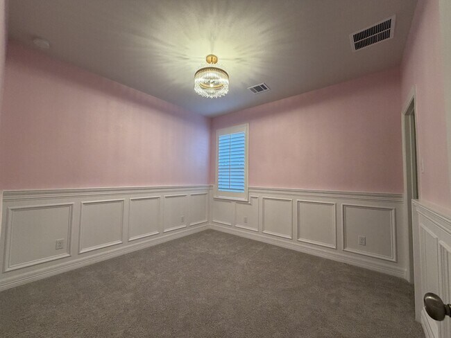 Building Photo - 368 Mallorn Ln