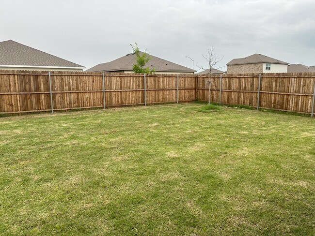 Building Photo - 1529 Escondido Dr