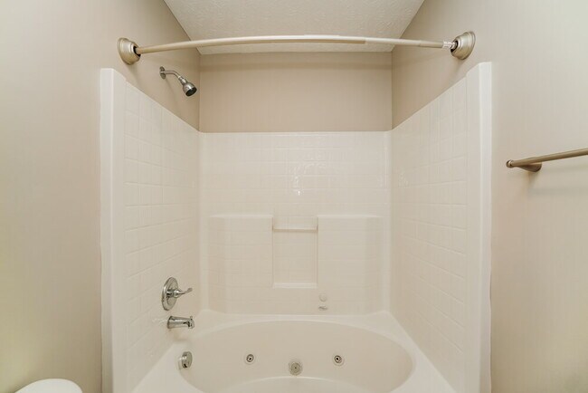 Building Photo - 1091 Drayson Dr