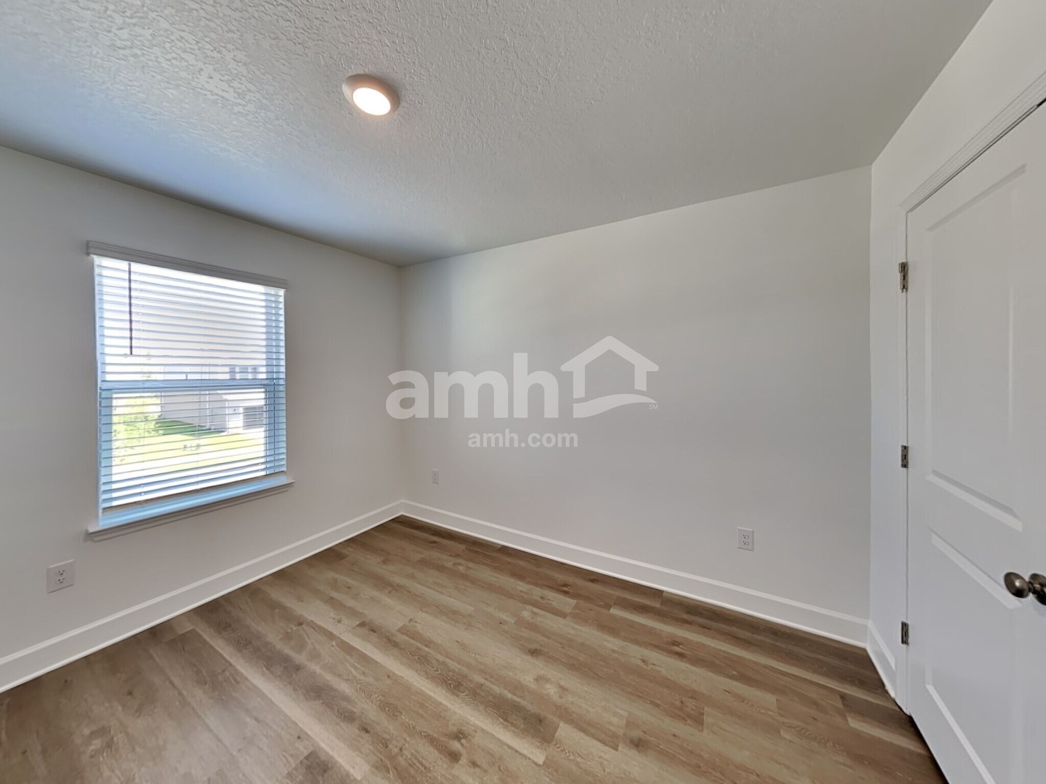 Building Photo - 37756 Dusty Saddle Ln