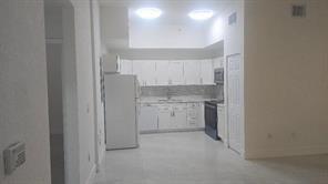 Building Photo - 2801 Riverside Dr