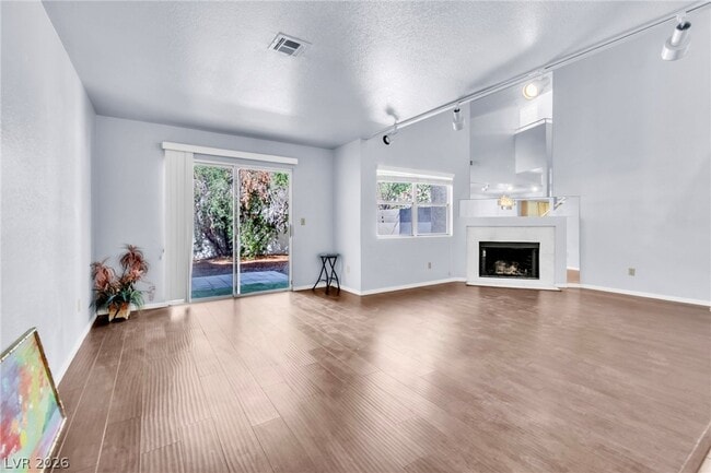 Building Photo - 6250 W Flamingo Rd