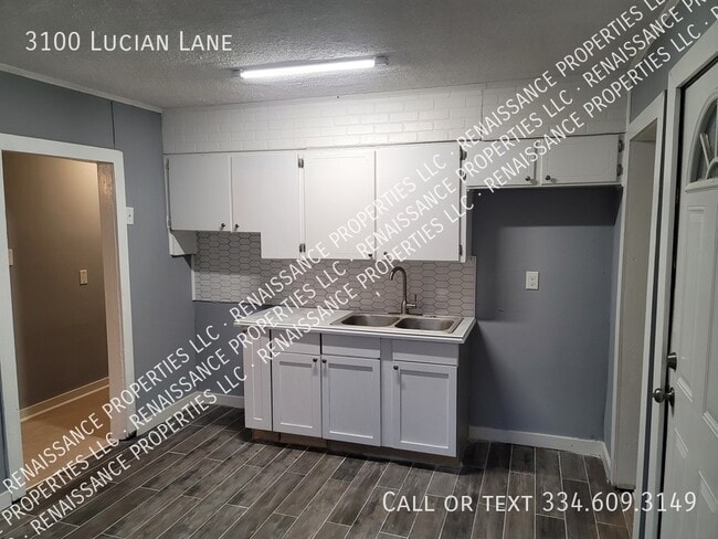 Building Photo - 3100 Lucian Ln