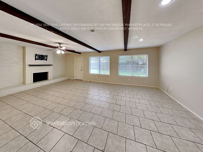 Building Photo - 16511 Forest Bend Ave