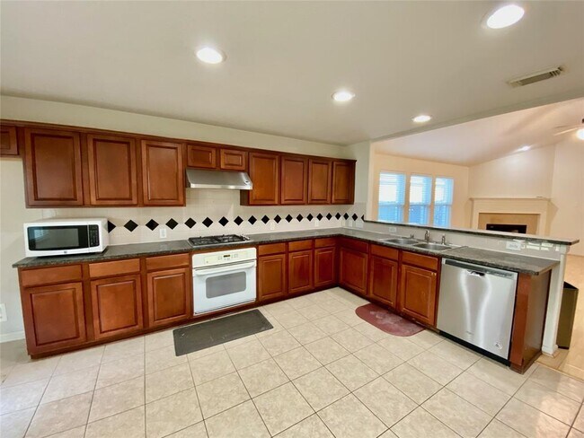 Building Photo - 9414 Glendown Ln