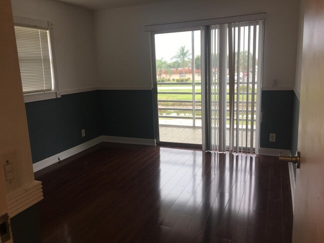 Building Photo - 384 Tuscany Ln