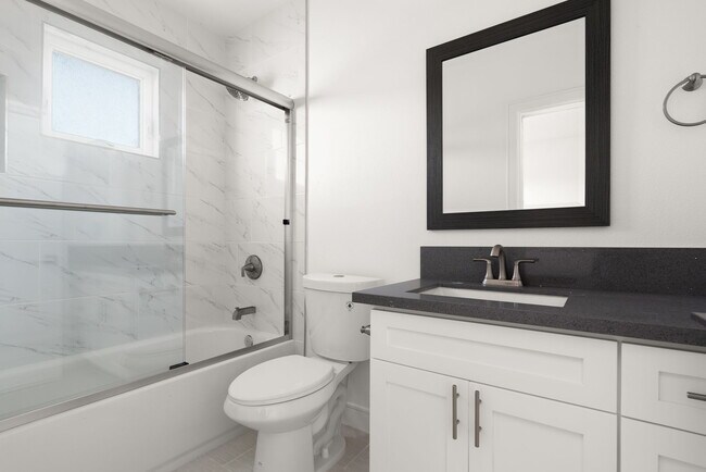 Building Photo - 1841 S Longwood Ave