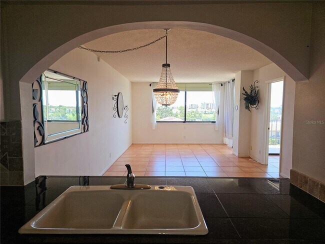 Building Photo - 6218 Palma Del Mar Blvd S