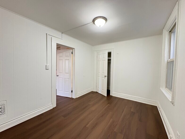 Building Photo - 181 Myrtle Ave