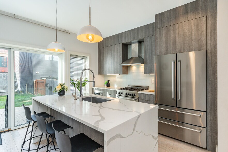 Building Photo - 2058 E Susquehanna Ave