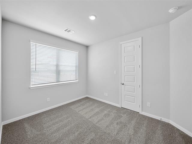 Building Photo - 3049 Elmwood St