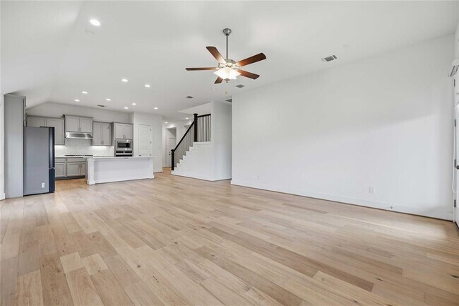 Building Photo - 401 Sitlington Ln