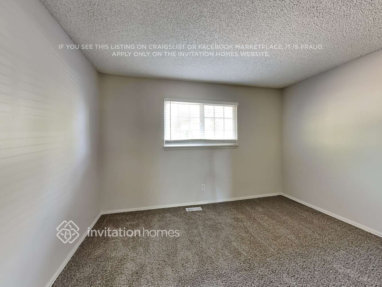 Building Photo - 1617 S Sedalia St