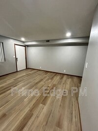 Building Photo - 4621 Prescott Ave