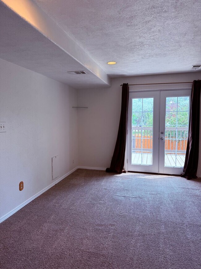 Building Photo - Fabulous 3br 2ba home in foothills of Golden