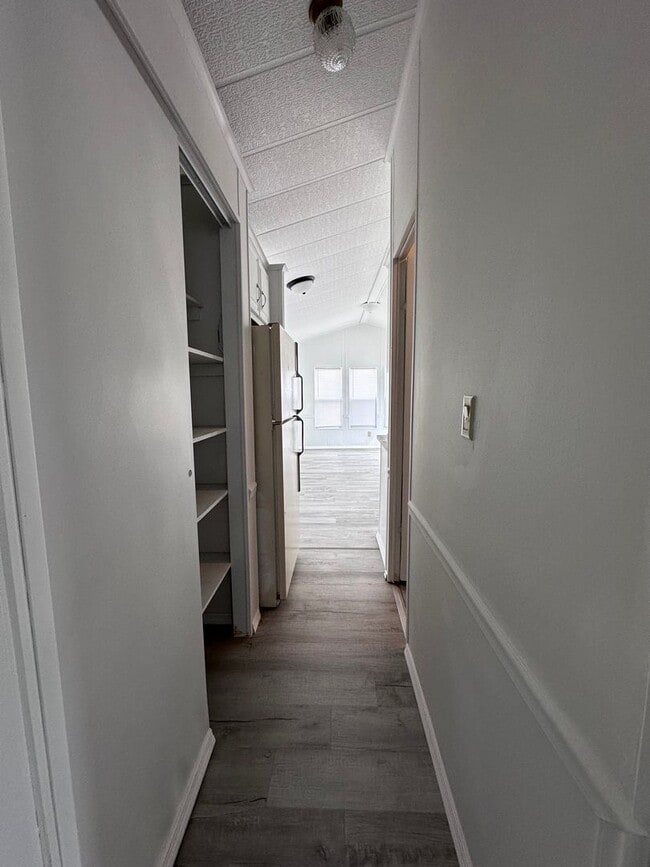 Building Photo - 1Bed/1Bath **RENT TO OWN OPPORTUNITY**