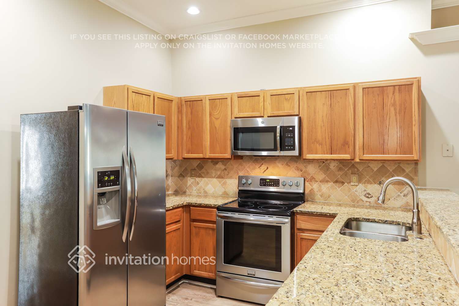 Building Photo - 901 Buttercup Dr