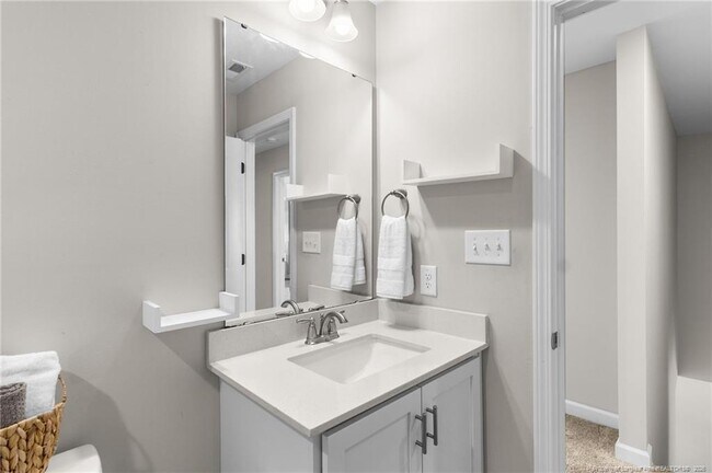 Building Photo - 1319 Water Leaf Dr