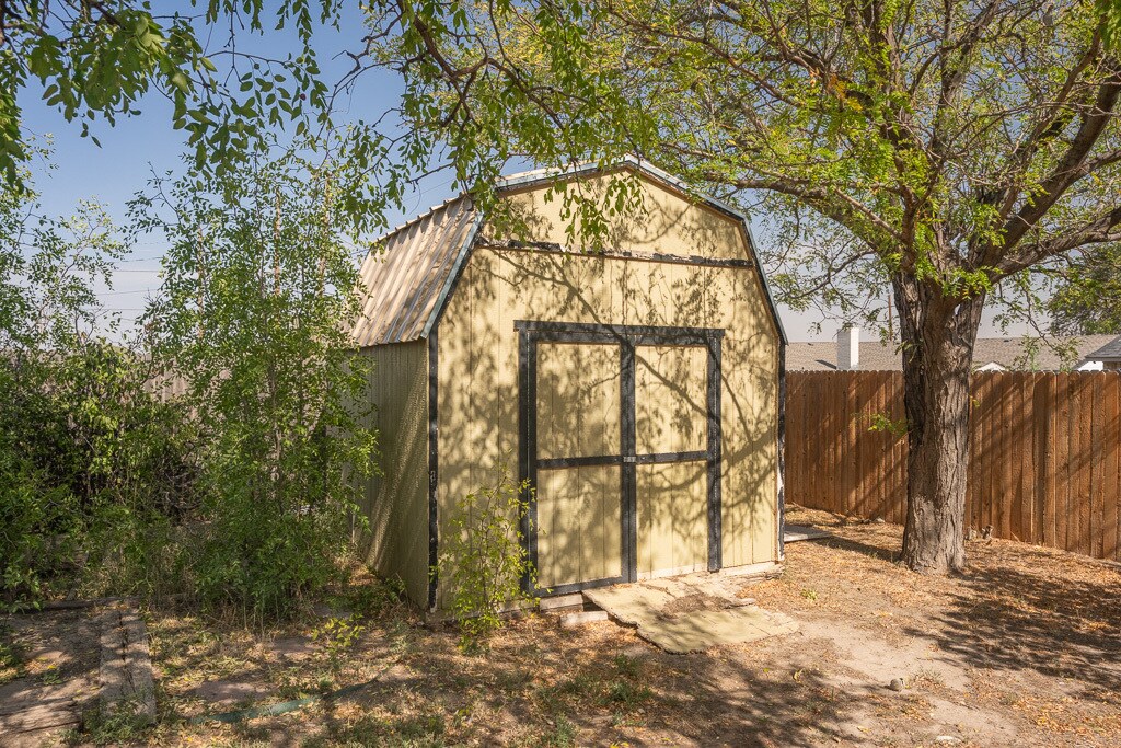 Building Photo - 403 Palo Duro Dr