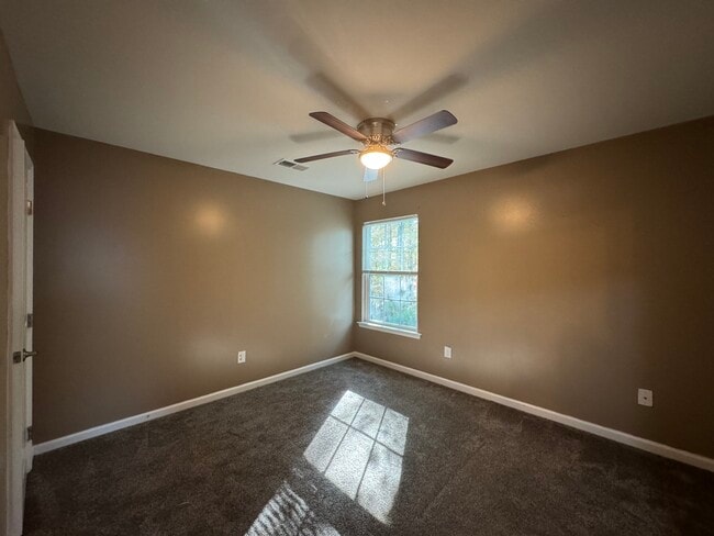 Building Photo - 103 Cape Landing