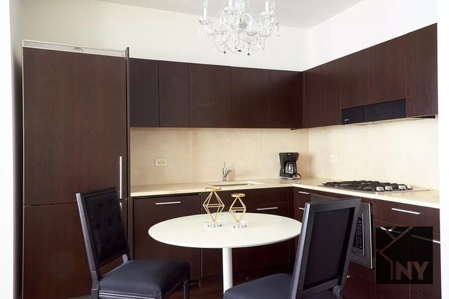 Building Photo - 128 Water St