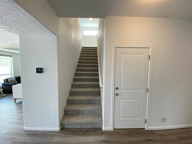 Building Photo - 1022 N Corbin Ln